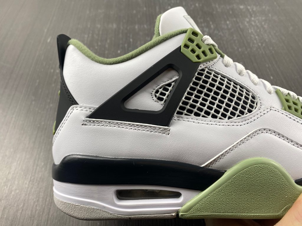 Air Jordan 4 WMNS Seafoam